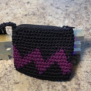 ⭕️SOLD⭕️Zig-Zag Crochet Coin Purse